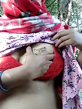 Snapshot of Hot-rubina chatting on 02/02/25, 04:15 Hot-rubina online show from 02/02/25, 04:15