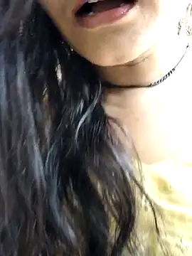 Snapshot of Hot-rubina chatting on 02/18/25, 03:53 Hot-rubina online show from 02/18/25, 03:53