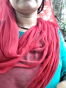 Snapshot of Hot-rubina chatting on 02/22/25, 10:18 Hot-rubina online show from 02/22/25, 10:18
