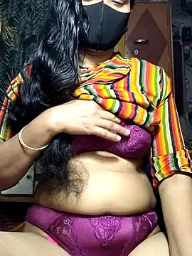 Snapshot of Hot-rubina chatting on 03/04/25, 11:43 Hot-rubina online show from 03/04/25, 11:43