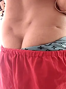 Snapshot of Hot-rubina chatting on 10/26/25, 03:45 Hot-rubina online show from 10/26/25, 03:45