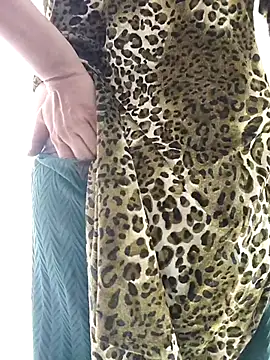 Snapshot of Hot-rubina chatting on 12/03/25, 06:10 Hot-rubina online show from 12/03/25, 06:10