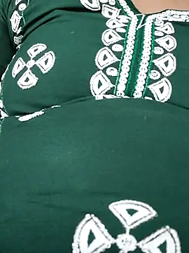 Snapshot of Hot-rubina chatting on 01/08/26, 09:33 Hot-rubina online show from 01/08/26, 09:33