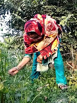 Snapshot of Hot-rubina chatting on 01/18/26, 11:03 Hot-rubina online show from 01/18/26, 11:03