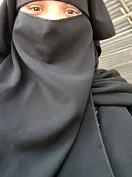 Snapshot of Hot-rubina chatting on 02/14/26, 06:10 Hot-rubina online show from 02/14/26, 06:10