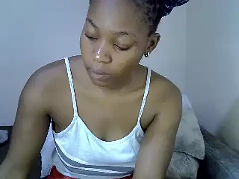 Snapshot of _Becky002 chatting on 02/24/25, 07:44 Becky002 online show from 02/24/25, 07:44