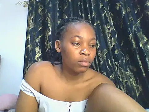 Snapshot of _Becky002 chatting on 09/15/25, 10:04 Becky002 online show from 09/15/25, 10:04