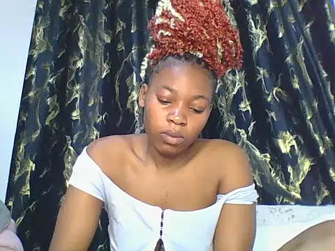 Snapshot of _Becky002 chatting on 10/20/25, 11:21 Becky002 online show from 10/20/25, 11:21