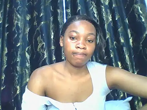 Snapshot of _Becky002 chatting on 11/24/25, 08:58 Becky002 online show from 11/24/25, 08:58