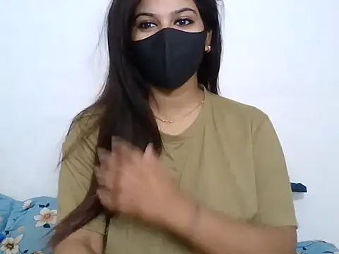 Snapshot of sparkling_queen chatting on 01/04/25, 03:18 sparkling queen online show from 01/04/25, 03:18