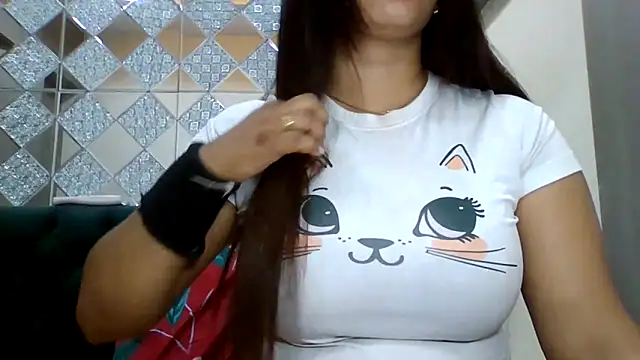 sparkling queen online show from 11/12/25, 04:24