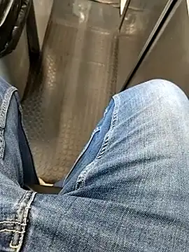 A man in public online show from 01/18/26, 09:46