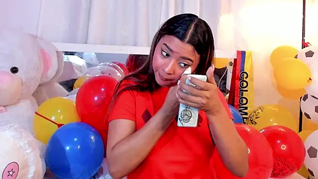 Snapshot of JessyZoe chatting on 06/21/26, 12:13 JessyZoe online show from 06/21/26, 12:13