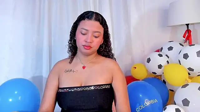 Snapshot of JessyZoe chatting on 06/24/26, 03:11 JessyZoe online show from 06/24/26, 03:11