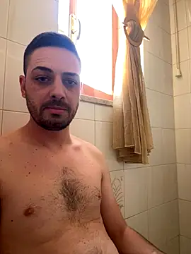 Snapshot of iltoscano95 chatting on 10/04/25, 12:03 iltoscano95 online show from 10/04/25, 12:03