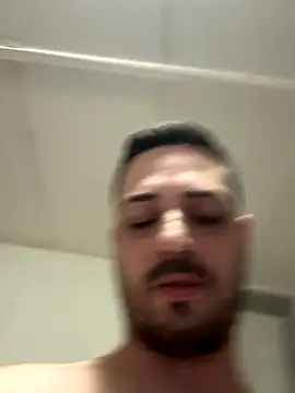 Snapshot of iltoscano95 chatting on 10/10/25, 06:40 iltoscano95 online show from 10/10/25, 06:40