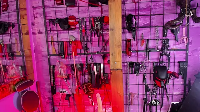 Snapshot of alexia_aitanaa_ chatting on 10/29/25, 03:09 alexia aitanaa online show from 10/29/25, 03:09