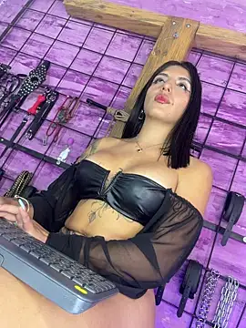 alexia aitanaa  online show from 07/14/26, 10:21