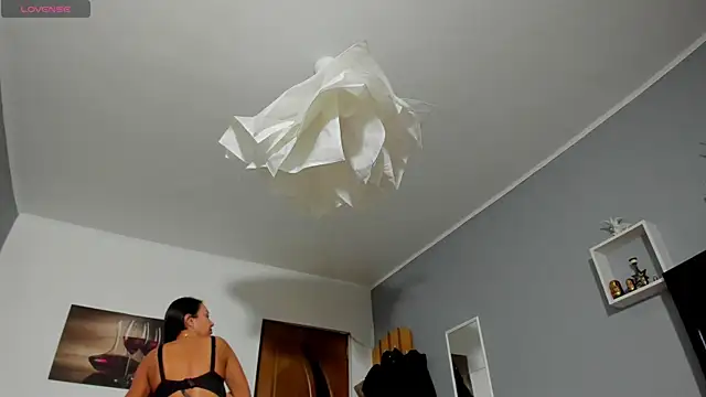 Snapshot of SexxyMeriem chatting on 12/03/24, 12:38 SexxyMeriem online show from 12/03/24, 12:38