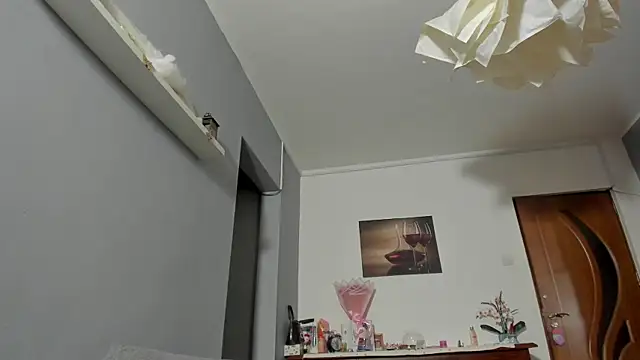 SexxyMeriem online show from 05/19/26, 03:40