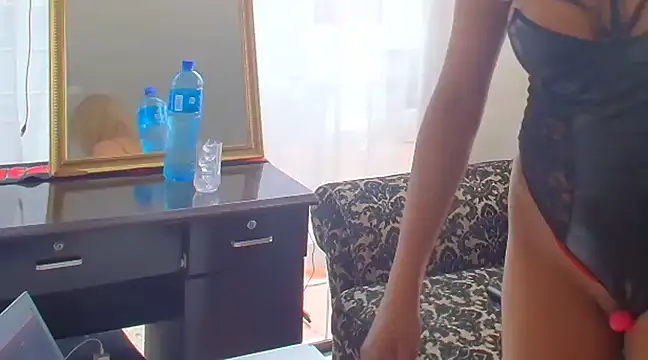 Snapshot of karmicQueen669 chatting on 12/21/24, 03:42 karmicQueen669 online show from 12/21/24, 03:42