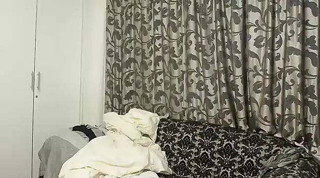 Snapshot of karmicQueen669 chatting on 01/25/25, 08:31 karmicQueen669 online show from 01/25/25, 08:31