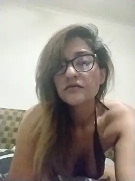 Snapshot of karmicQueen669 chatting on 04/01/26, 06:16 karmicQueen669 online show from 04/01/26, 06:16