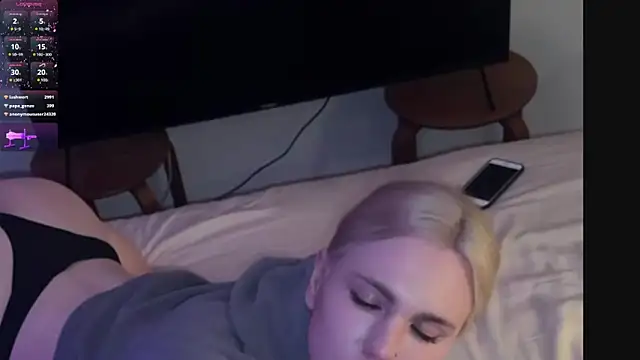 Snapshot of DanielPaige_ chatting on 03/01/25, 07:15 DanielPaige online show from 03/01/25, 07:15