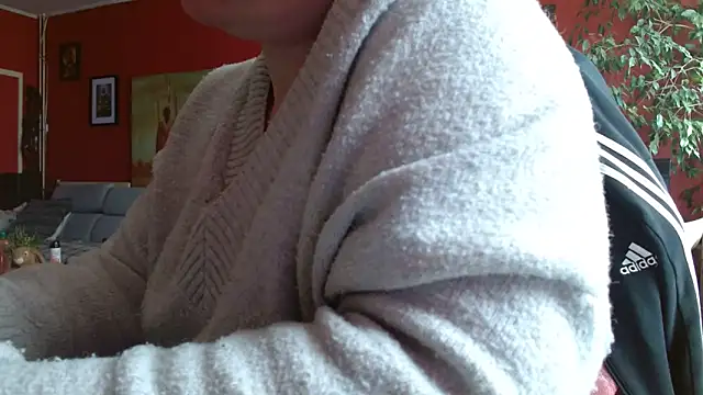 cruellaculdenfer67 online show from 03/24/26, 02:11