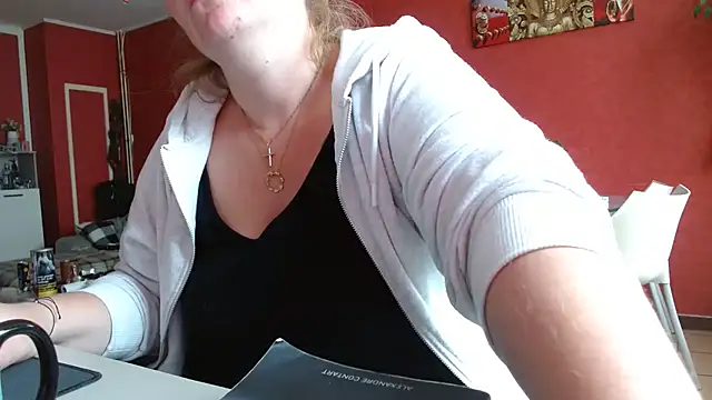 cruellaculdenfer67 online show from 07/21/26, 07:32