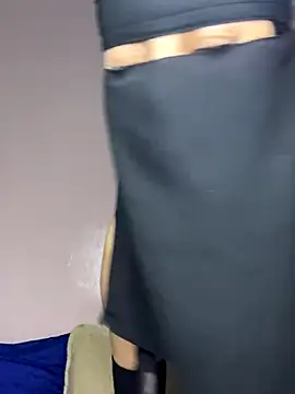 Snapshot of Jumanaa chatting on 12/04/25, 07:55 Jumanaa online show from 12/04/25, 07:55