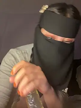 Snapshot of Jumanaa chatting on 02/15/26, 04:25 Jumanaa online show from 02/15/26, 04:25