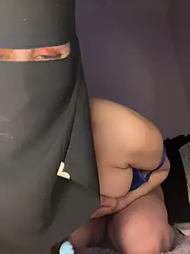 Snapshot of Jumanaa chatting on 03/12/26, 09:21 Jumanaa online show from 03/12/26, 09:21