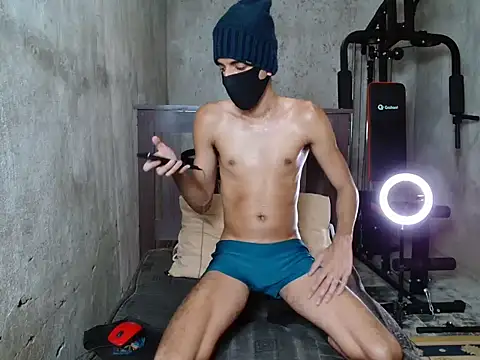 Snapshot of skinnyboy1000 chatting on 10/29/25, 05:58 skinnyboy1000 online show from 10/29/25, 05:58