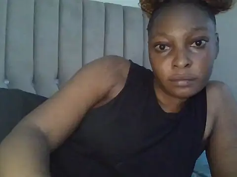 Snapshot of Midnight_Clique_ chatting on 11/15/25, 02:02 Midnight Clique online show from 11/15/25, 02:02