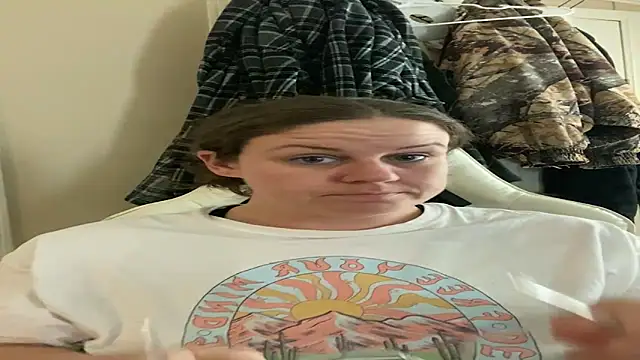 velvetta  online show from 03/17/25, 07:04