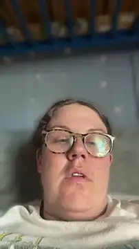 velvetta  online show from 04/25/26, 03:53