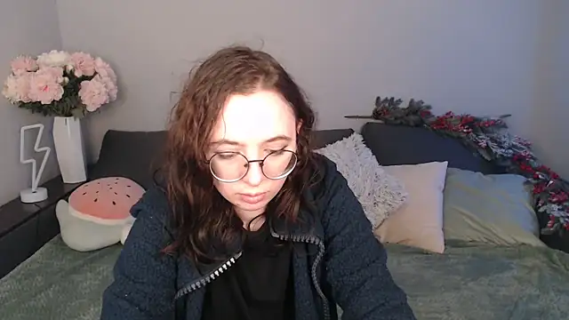 Snapshot of Mini_Diva chatting on 01/12/25, 09:08 Mini Diva online show from 01/12/25, 09:08