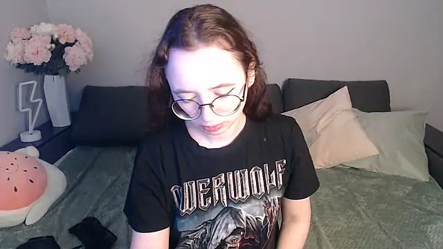 Snapshot of Mini_Diva chatting on 01/29/25, 09:12 Mini Diva online show from 01/29/25, 09:12