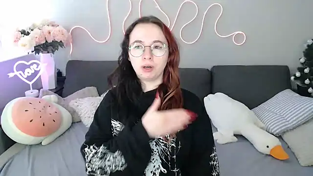 Mini Diva online show from 02/21/26, 09:10