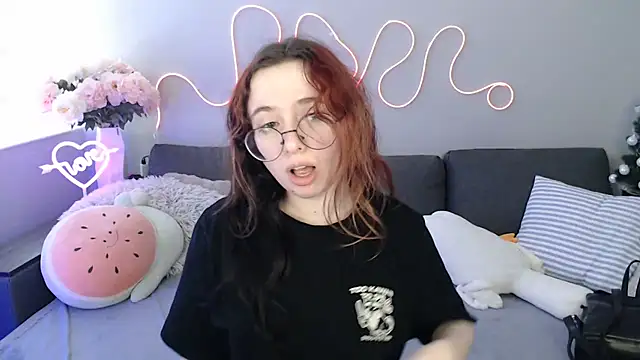 Mini Diva online show from 03/02/26, 09:05