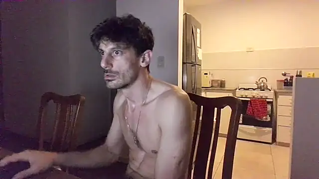 Snapshot of nicolaaaaas chatting on 02/18/25, 07:10 nicolaaaaas online show from 02/18/25, 07:10