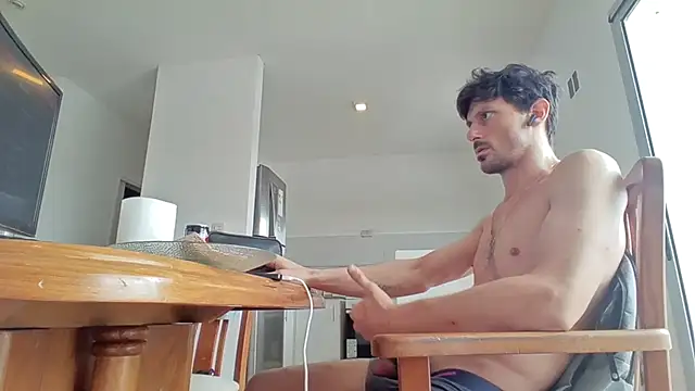 Snapshot of nicolaaaaas chatting on 02/25/25, 01:06 nicolaaaaas online show from 02/25/25, 01:06