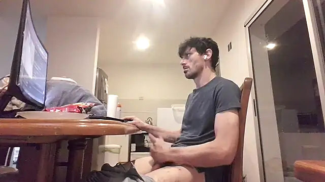 Snapshot of nicolaaaaas chatting on 03/13/25, 11:38 nicolaaaaas online show from 03/13/25, 11:38