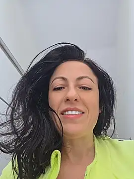 lovewildguy1 online show from 04/21/26, 06:09