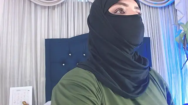 Snapshot of Uzra_hayed chatting on 12/21/24, 07:27 Uzra hayed online show from 12/21/24, 07:27