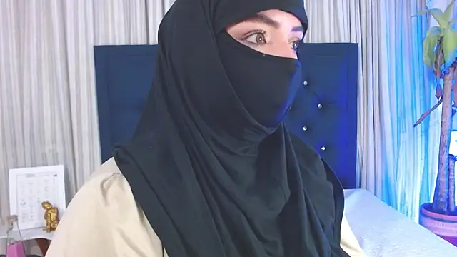 Snapshot of Uzra_hayed chatting on 12/28/24, 11:05 Uzra hayed online show from 12/28/24, 11:05