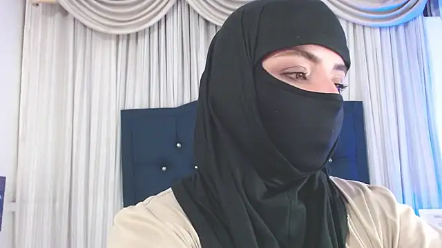 Snapshot of Uzra_hayed chatting on 01/24/25, 02:07 Uzra hayed online show from 01/24/25, 02:07