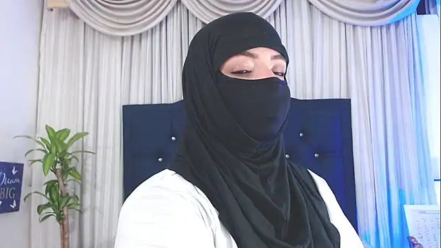 Snapshot of Uzra_hayed chatting on 02/05/25, 01:47 Uzra hayed online show from 02/05/25, 01:47