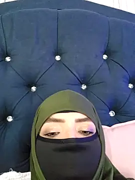 Snapshot of Uzra_hayed chatting on 02/23/25, 01:46 Uzra hayed online show from 02/23/25, 01:46